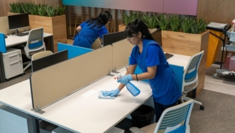 How Can Commercial Cleaning Services Help NYC Businesses Stay Green?