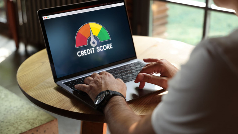 How to Increase Your Credit Score to 800 Using Credit Repair Software