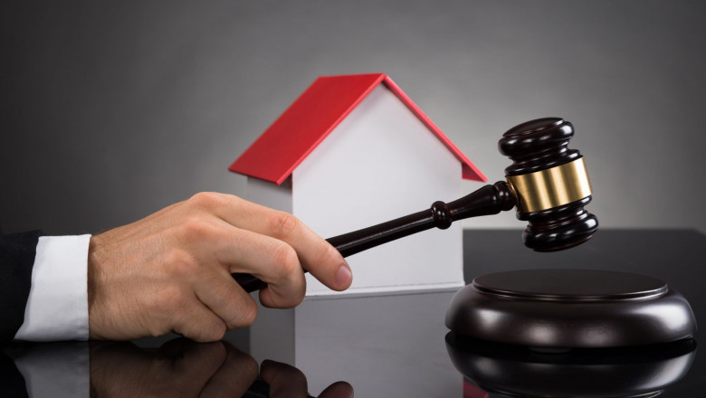 How Property Lawyers in Dubai Simplify Real Estate Transactions