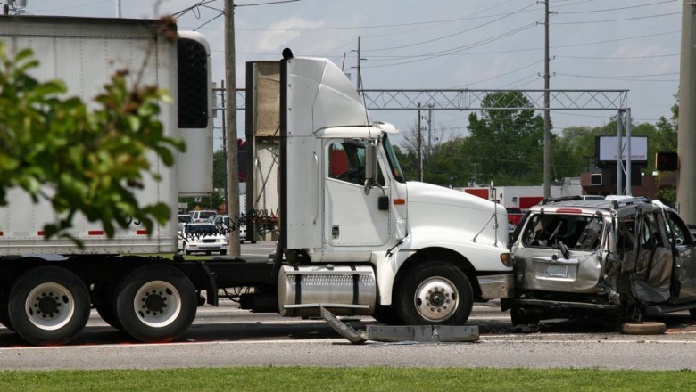 Dealing with Insurance Companies After a Car Accident: What You Need to Know