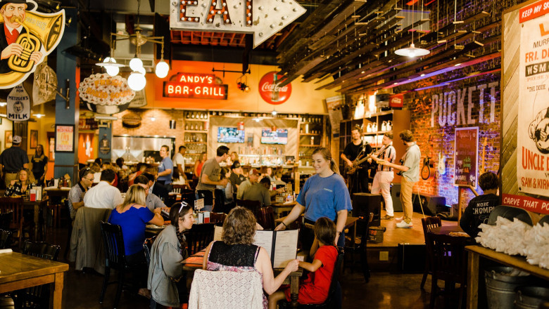Supermarkets in Pigeon Forge: Where to Stock Up During Your Smoky Mountain Getaway