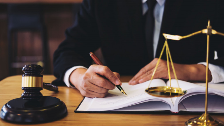 Navigating Deportations from UK with Immigration Solicitors4me: Your Expert Guide!