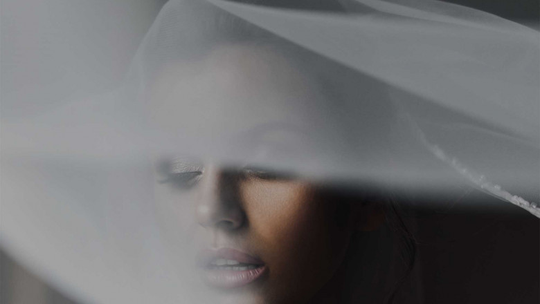 Meella Official | Custom Wedding Veils Made with Love