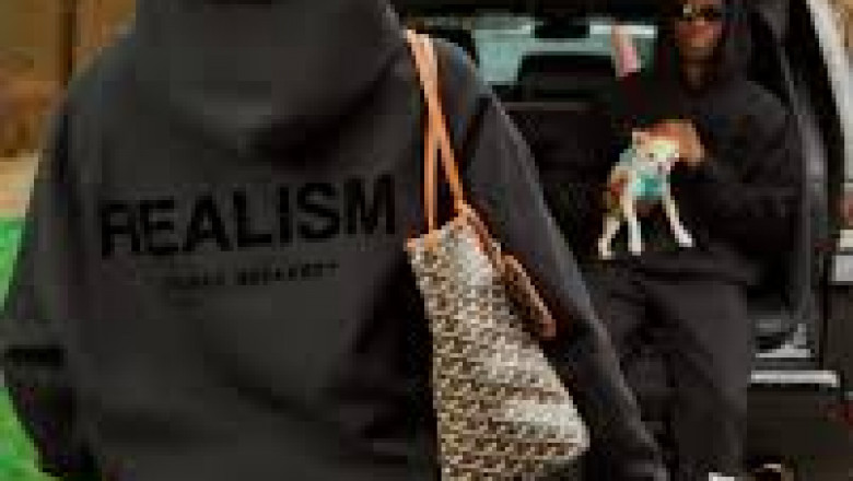 Title: Realism Clothing: Redefining Fashion Through Authentic Expression