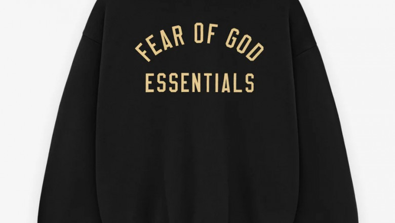 Essentials Hoodie: Your New Favorite Staple in Germany