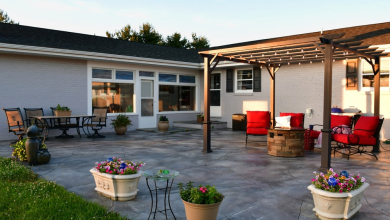 Covered Outdoor Living Spaces vs. Open Patios: Which Is Better?