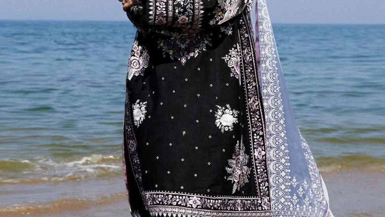 Zara Shahjahan Lawn 3-Piece Unstitched Suits