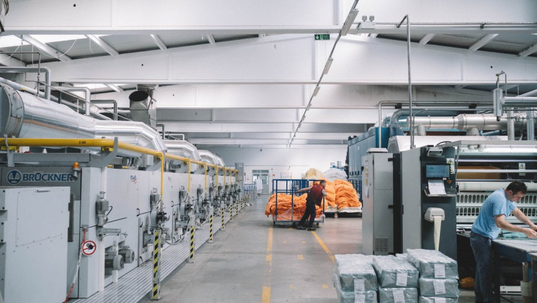 Best Wholesale Textile Suppliers in the UK for Home Decor