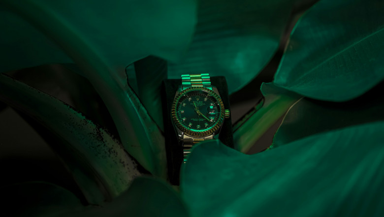 NYC Rolex Buyers on TikTok and Instagram: How Social Media Is Shaping Local Demand