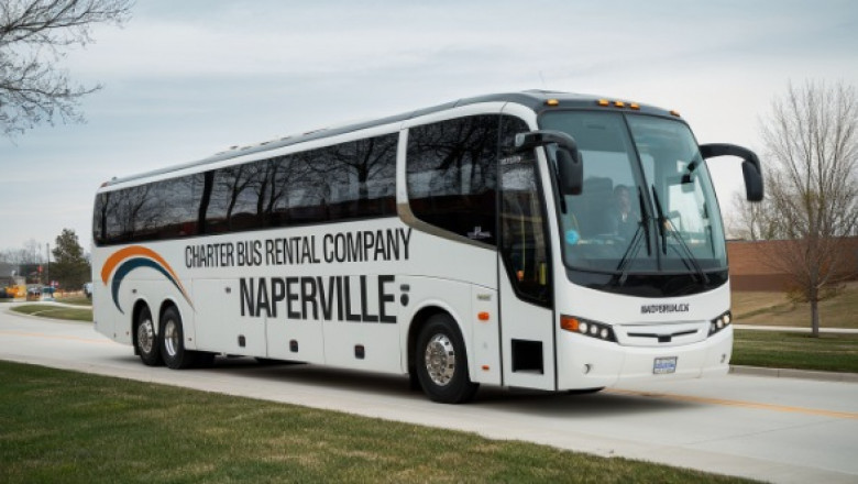 Smooth Airport Transfers Made Simple with Our Airport Shuttle Service