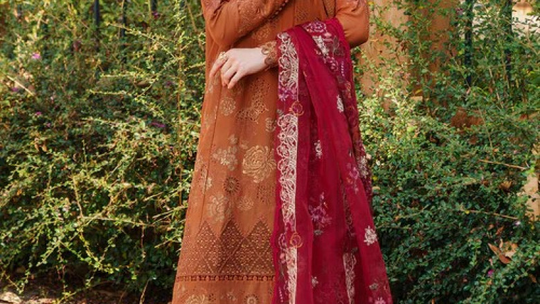 Embrace Festive Elegance: A Guide to Shopping Baroque Unstitched Suits