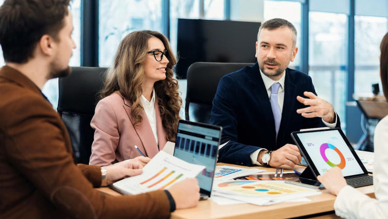 Strategy Consulting vs Management Consulting | Ambrosia Ventures