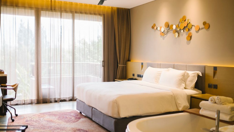 Weekend Escapes to the Sunshine Coast: What to Look for in a Hotel