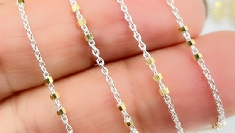 Gold and Silver Two-Tone Chain Necklace: A Timeless Blend of Elegance