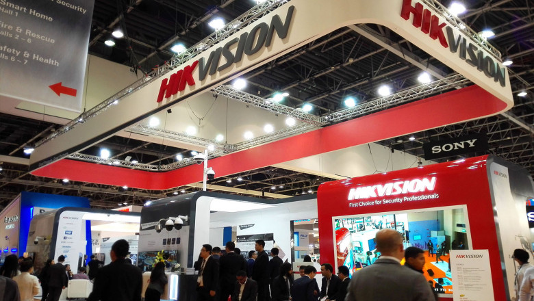 Exhibition Stands in UAE: Custom vs. Modular