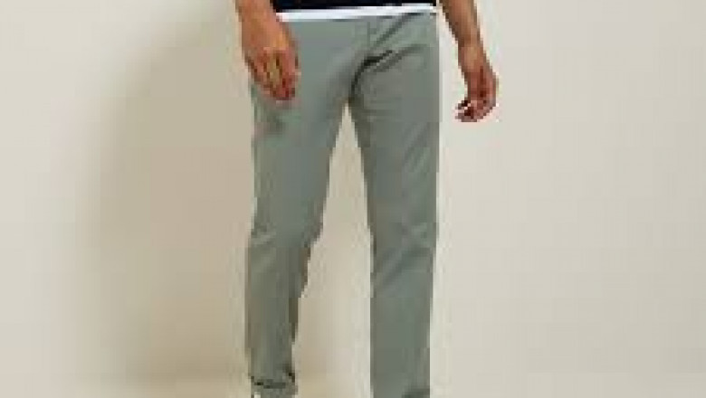 Chino Pants in Pakistan: A Style Essential for the Modern Man