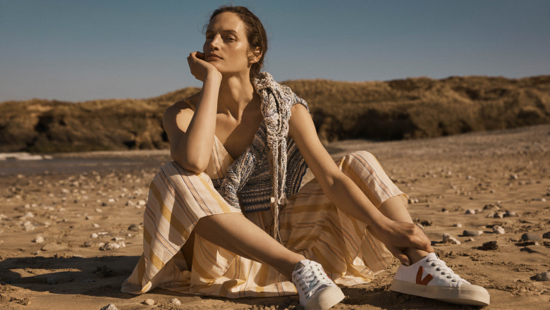 Sneakers for Women That Go with Everything in Your Wardrobe