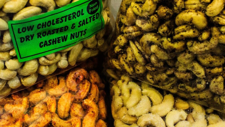 What Are the Wholesale Prices of Different Grades of Cashew Nuts?