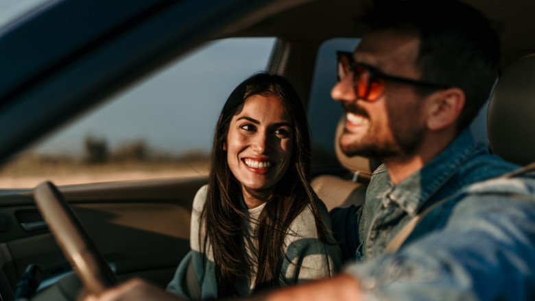 Best Mystery & Thriller Audiobooks for Adult Road Trips
