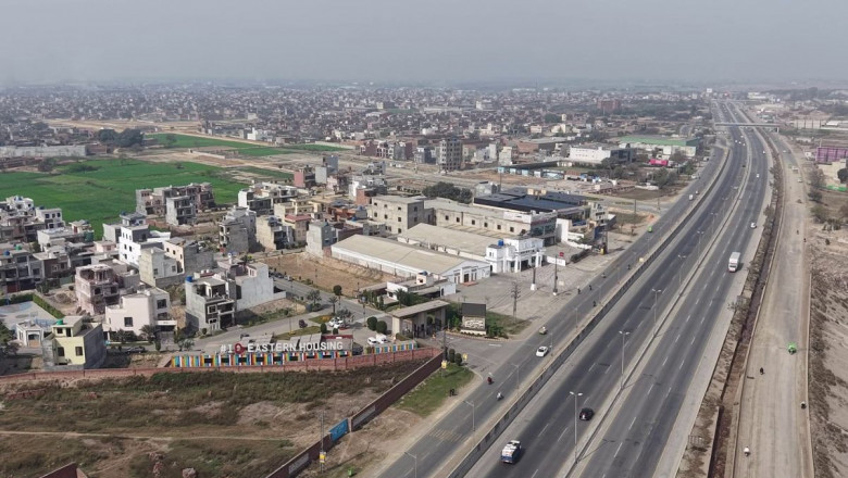 Investing in a 2 Marla Commercial Plot for Sale in Lahore: Top Locations, Prices, and ROI Potential in 2025