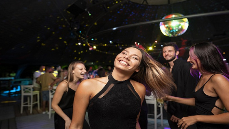 Top 10 Bars in Jaipur Near You for 2025 – A Spirited Sojourn into the Nightlife Realm
