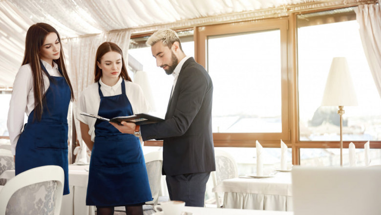 Jet Catering Services: Elevating the In-Flight Dining Experience