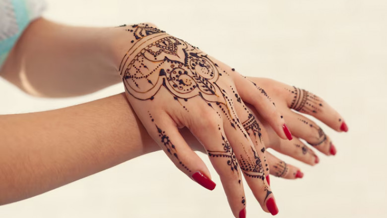 Stunning Henna Tattoo Designs Just Around the Corner