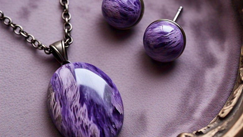 Influencer-Approved Charoite Jewelry Styles