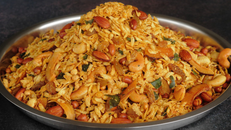 Masala Chivda by Eat Anytime – A Healthy Twist to the Classic Indian Snack