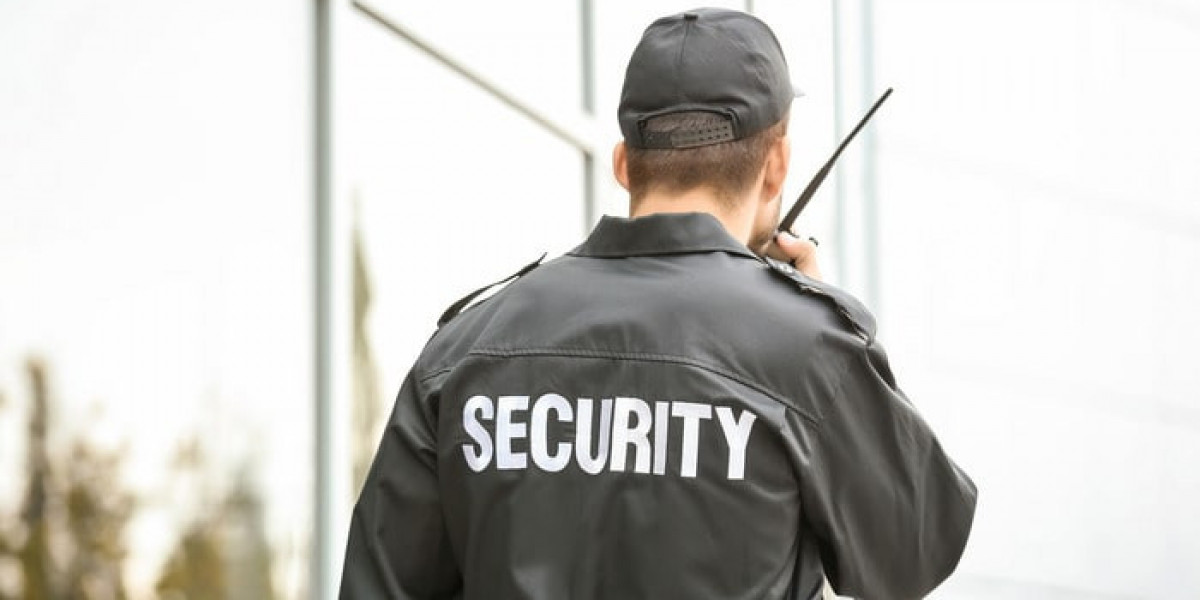 Personal Safety Measures for Security Guards Working in High-Traffic Areas